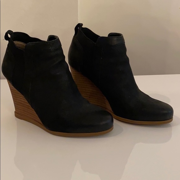 SOLD Crown Vintage Carly Bootie